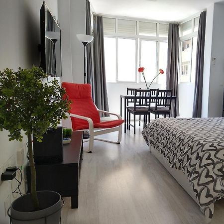 Amplio Estudio,Vista Mar Y Montana, A Pasos Del Centro Torremolinos Buitenkant foto