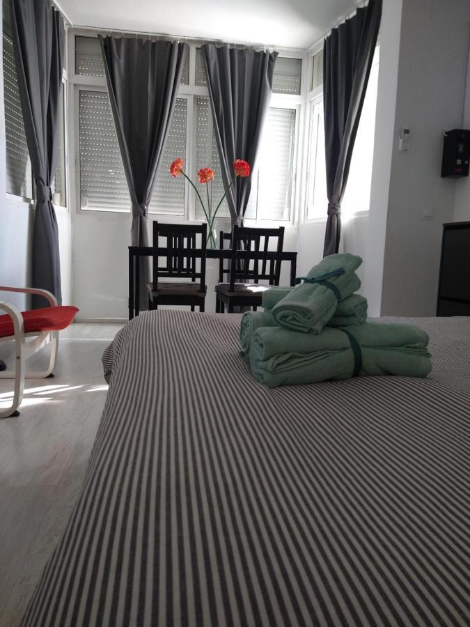 Amplio Estudio,Vista Mar Y Montana, A Pasos Del Centro Torremolinos Buitenkant foto