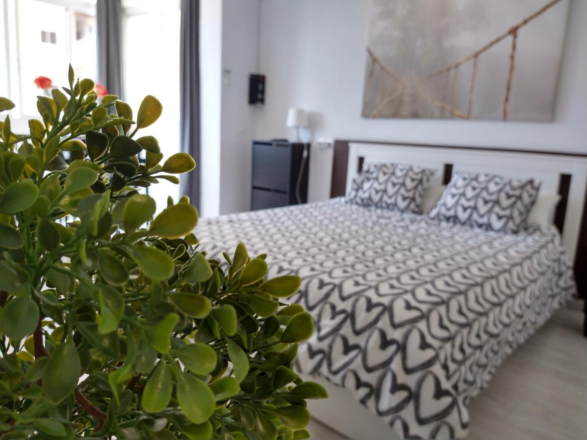 Amplio Estudio,Vista Mar Y Montana, A Pasos Del Centro Torremolinos Buitenkant foto